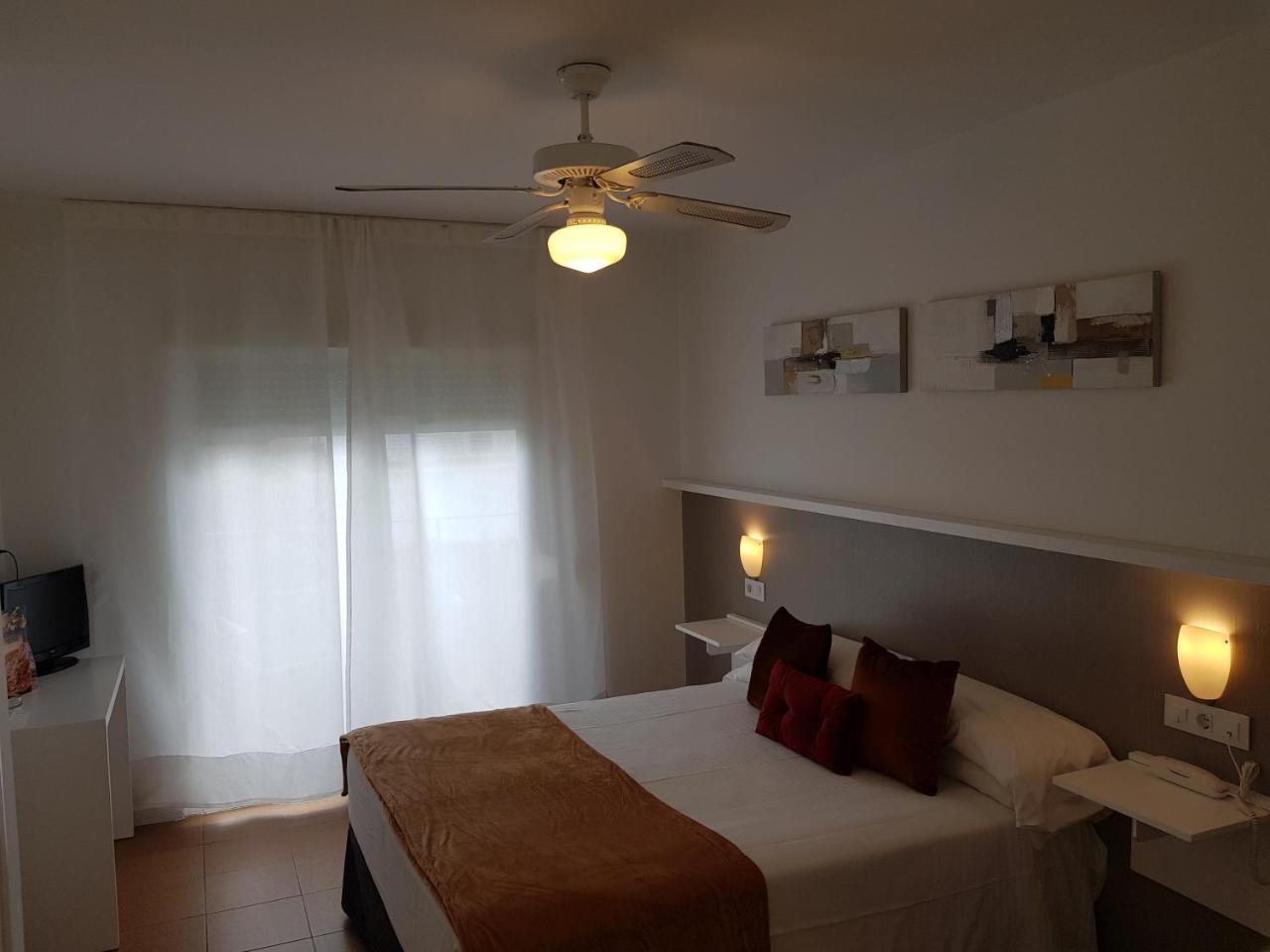 Отель Campomar Playa Эль-Пуэрто-де-Санта-Мария Экстерьер фото